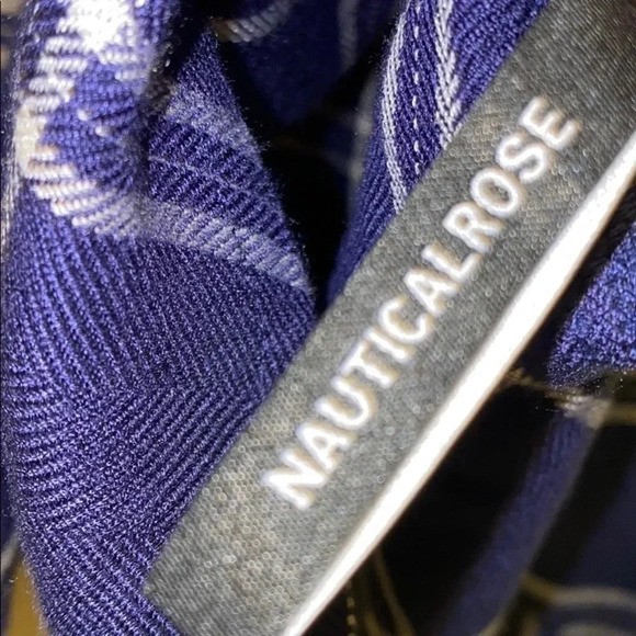 Buffalo plaid cold shoulder botton down shirt. Sz Xs - Picture 7 of 11